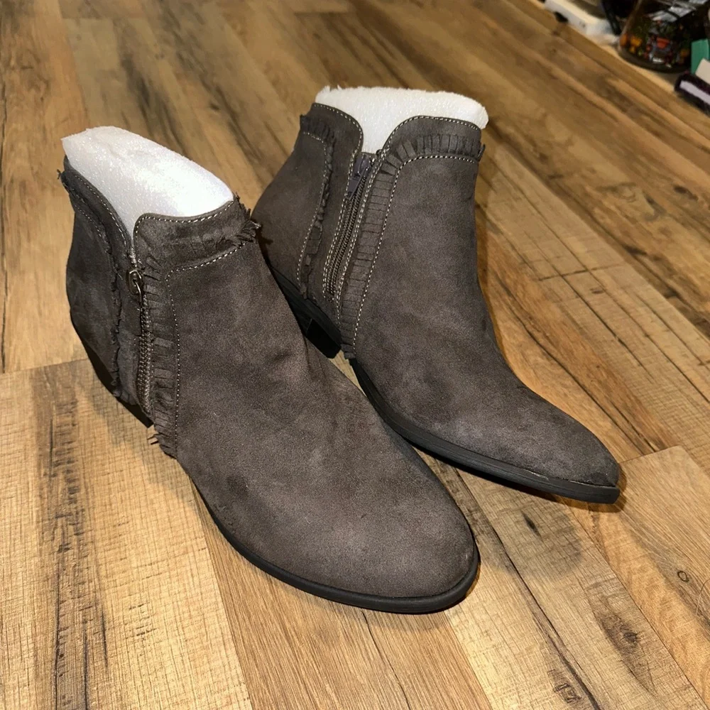 MIA Mable Ruffle Bootie - Picture 1 of 4